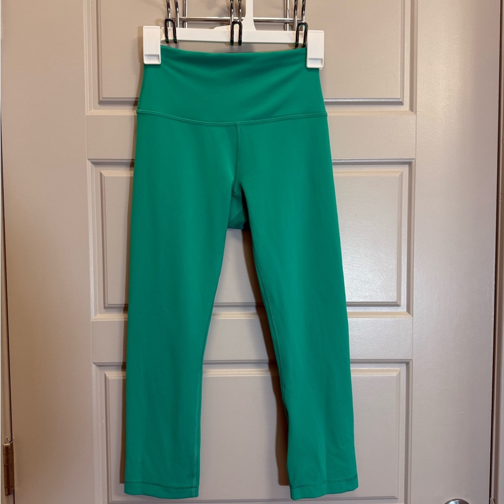 lululemon Wunder Train Contour High Rise Crop 21”
